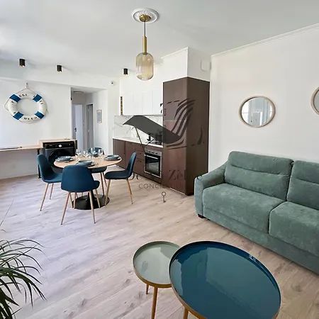 L'Escale D'Audry - Appartement Avec Cour Situe En Plein Coeur De Ville Rochefort  Exterior foto