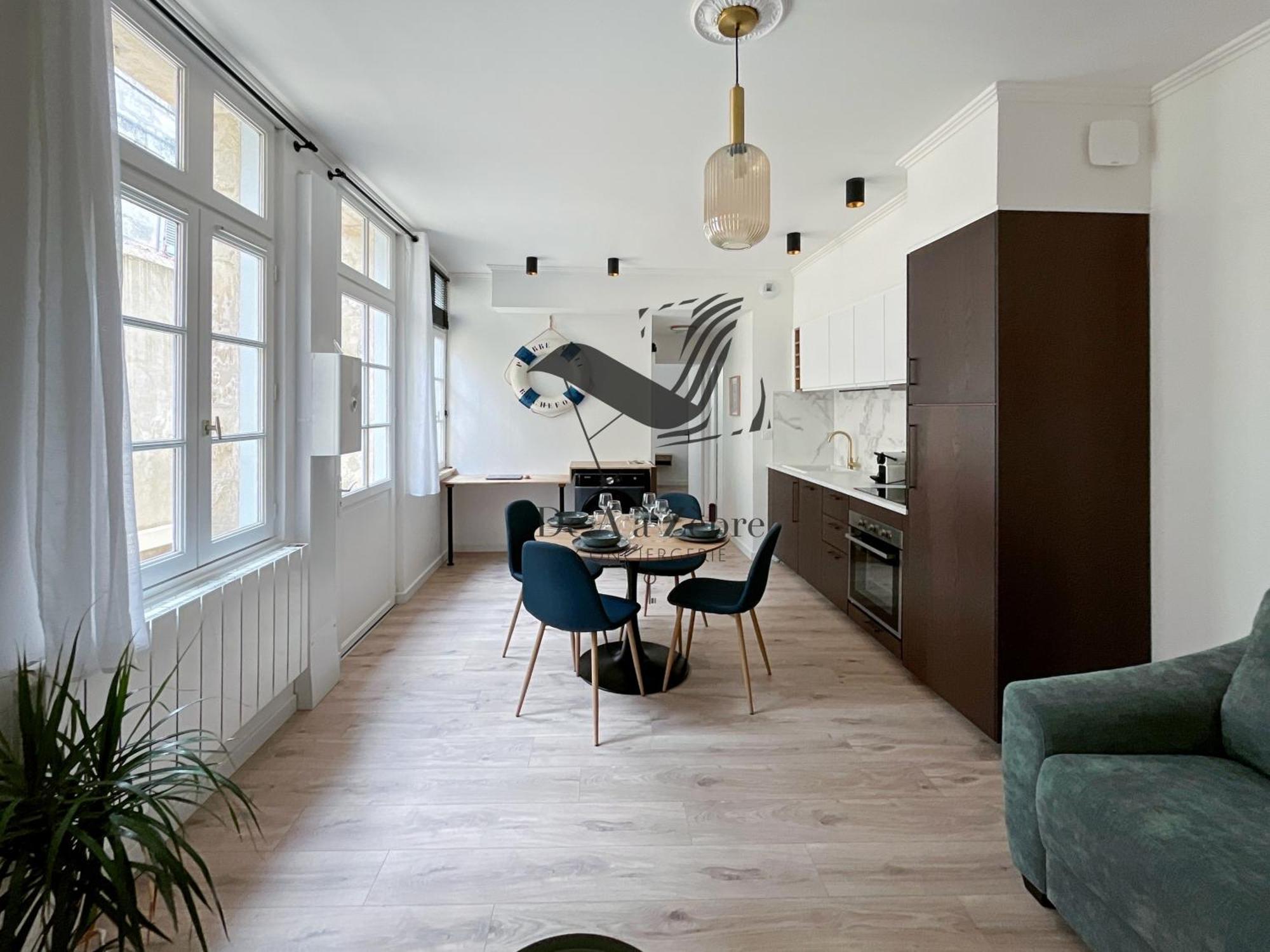 L'escale D'audry - Avec Cour Situe En Plein Coeur De Appartement