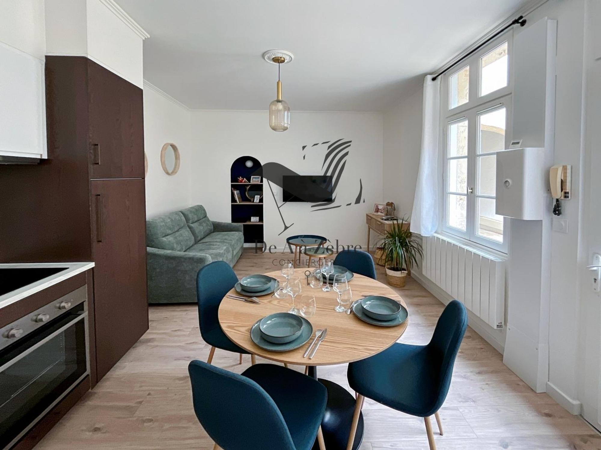 Appartement L'escale D'audry - Avec Cour Situe En Plein Coeur De Rochefort-sur-Mer